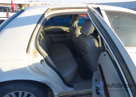 2008 Mercury Grand Marquis Ls z USA, uszkodzony, nr VIN 2MEFM75V68X603672